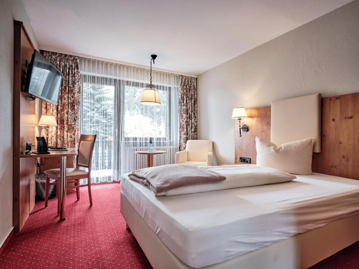 Hotel Hochfirst Lenzkirch Exteriör bild